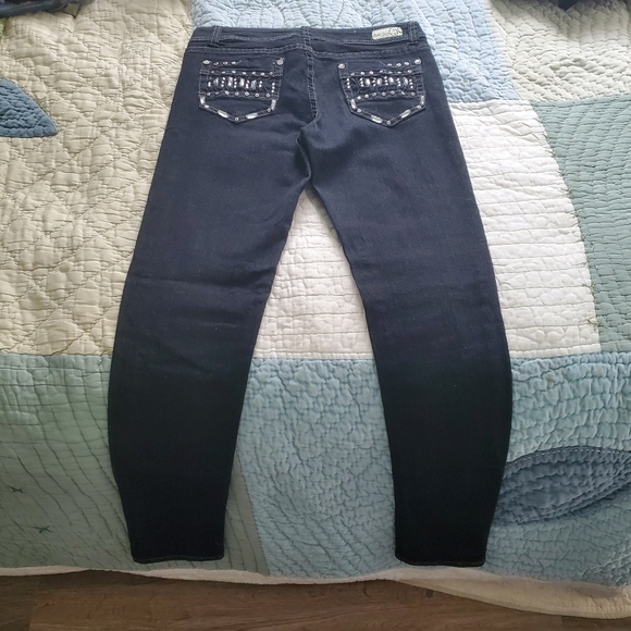 NWOT Black Skinny Jeans With Bling - Picture 2 of 4
